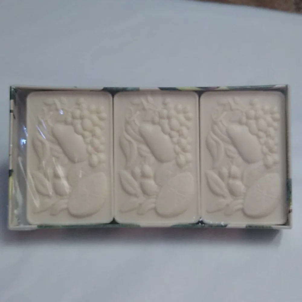 Avocado Soaps, Boxed Set of 3 bars